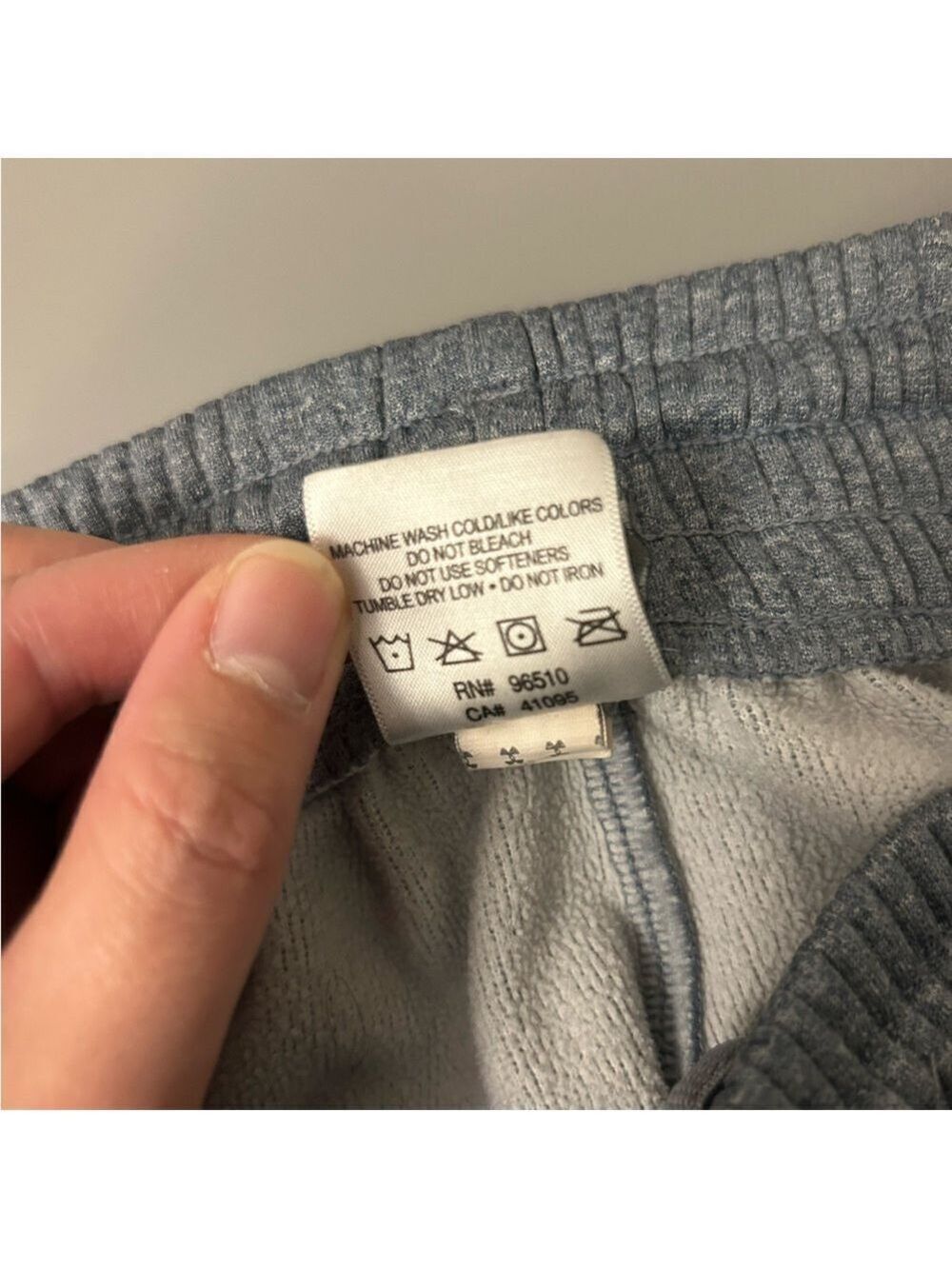 Under Armour Light Gray Joggers Large - Picture 5 of 5